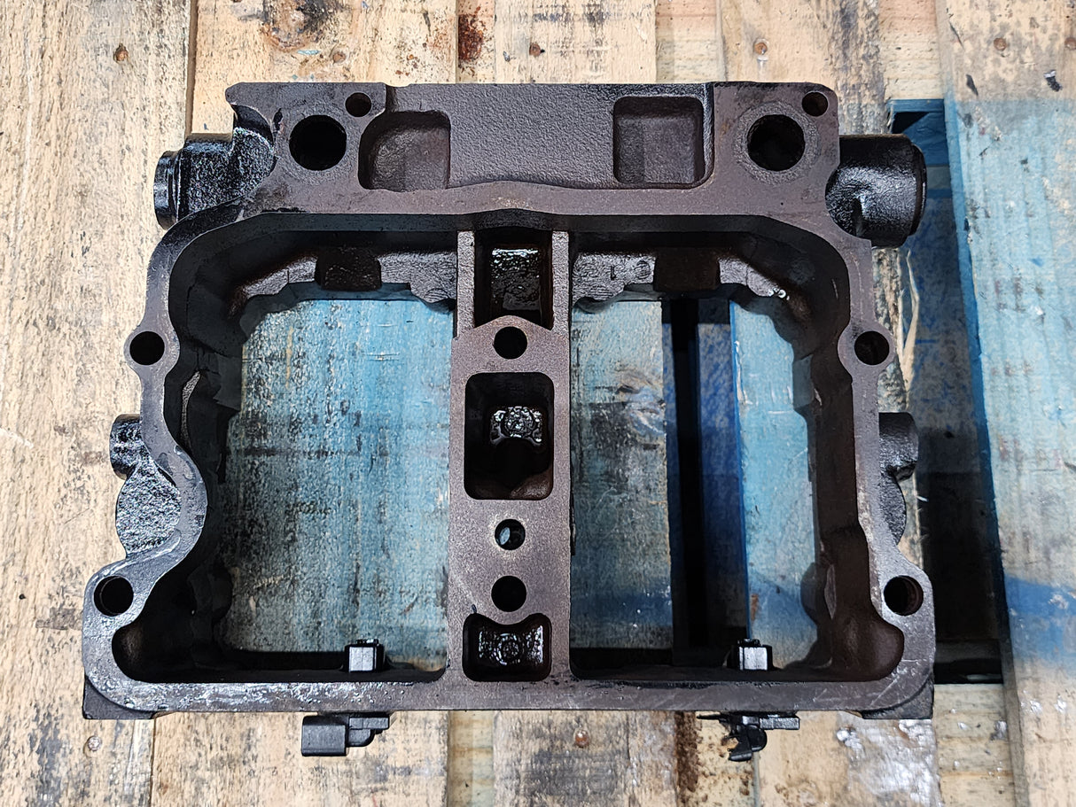 Cummins N14 Rocker Lever Housing 3076221 For Sale