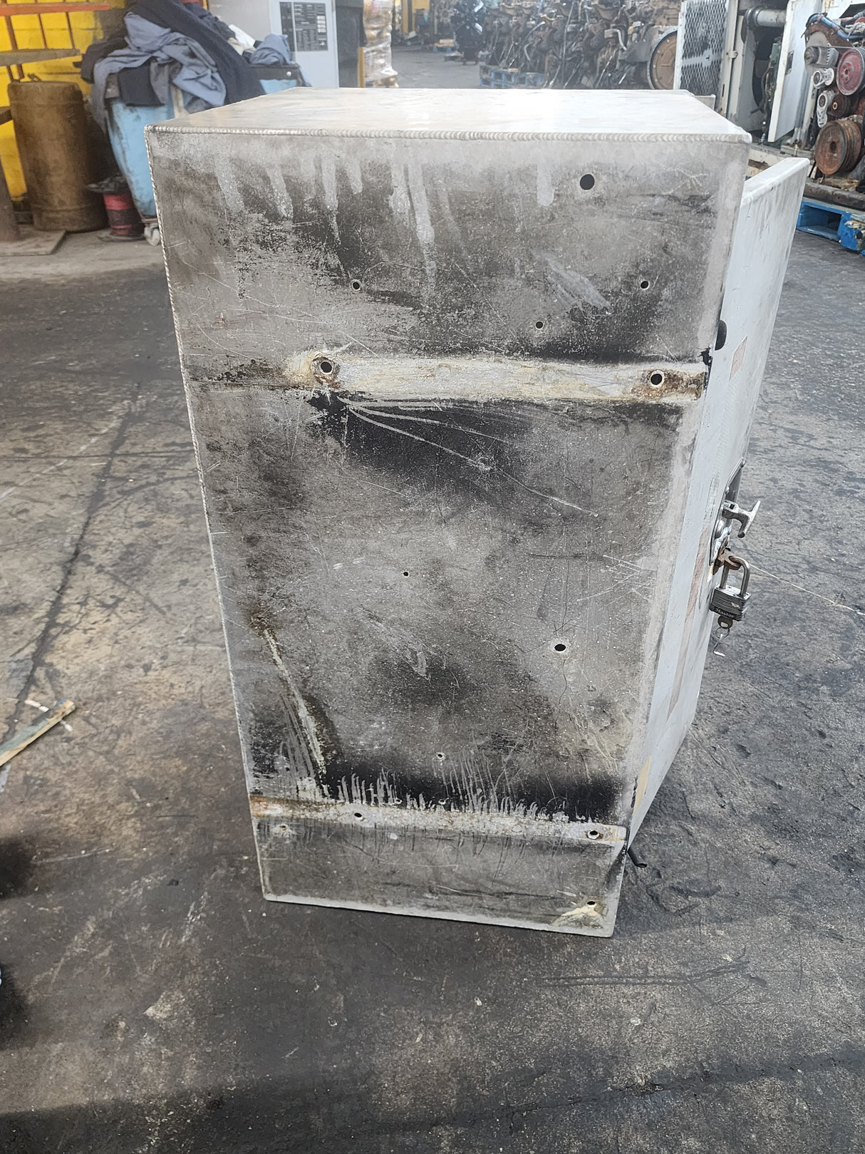 36” Truck Cabin Aluminum Tool Box For Sal