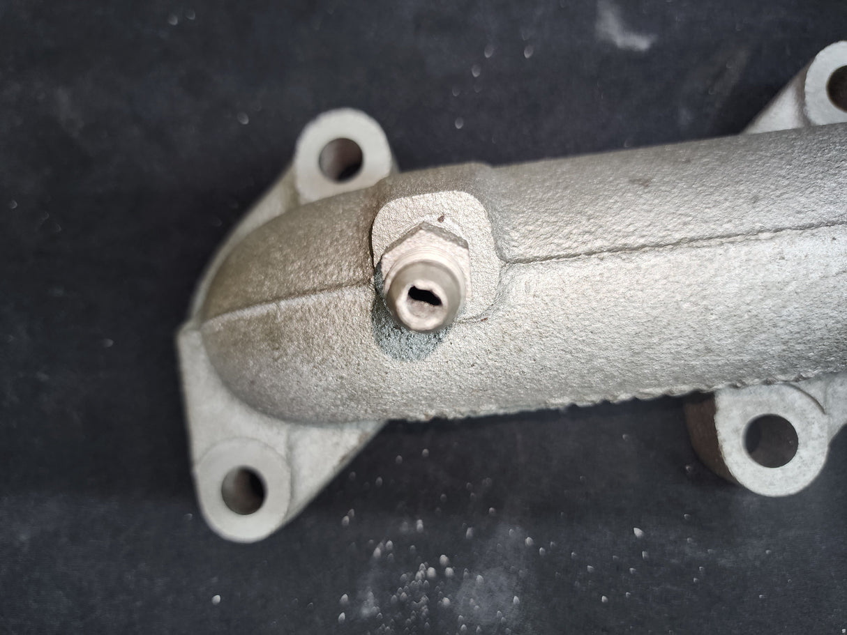 International DT466E Exhaust Manifold 1844988C1, 1844324C2, 1845085C1 For Sale