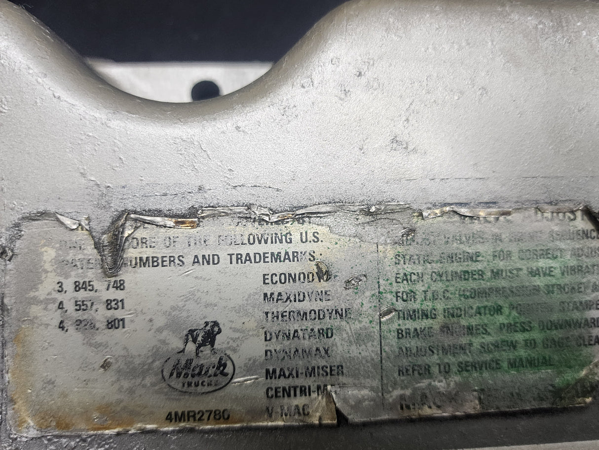 1996 Mack E7 4MR2780 Valve Cover 337GB494M For Sale