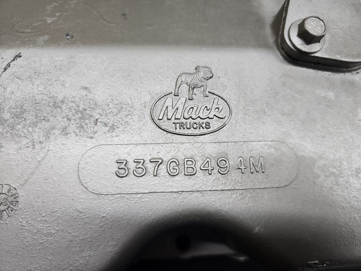 1996 Mack E7 4MR2780 Valve Cover 337GB494M For Sale