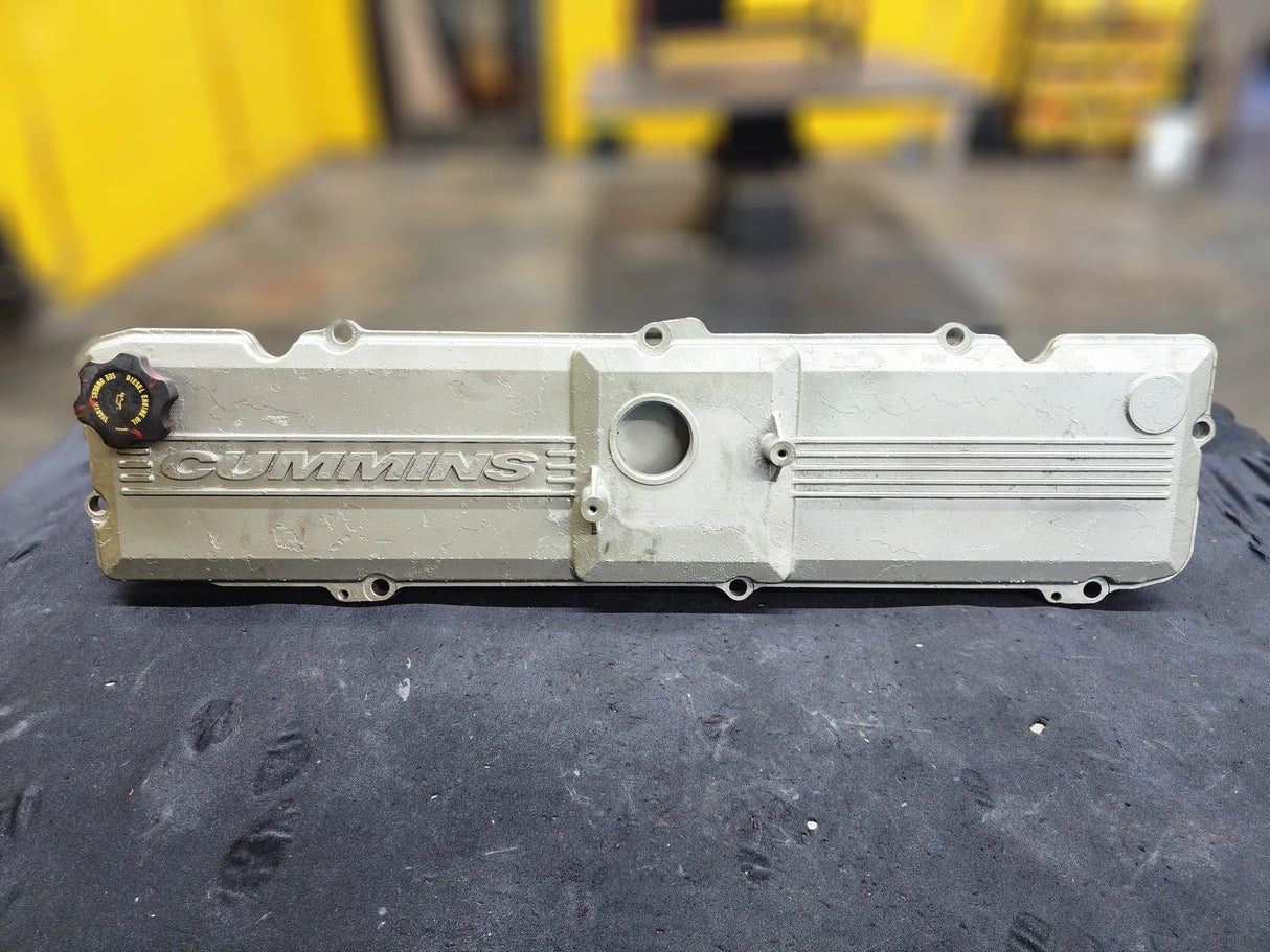 Cummins ISL/ISC 8.3Diesel Engine Valve Cover 3975678 For Sale