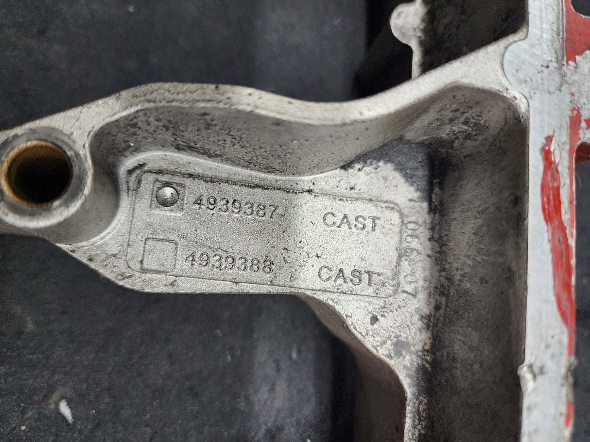 Cummins ISC/ISL 8.3 Engine Rocker Arm Housing For Sale