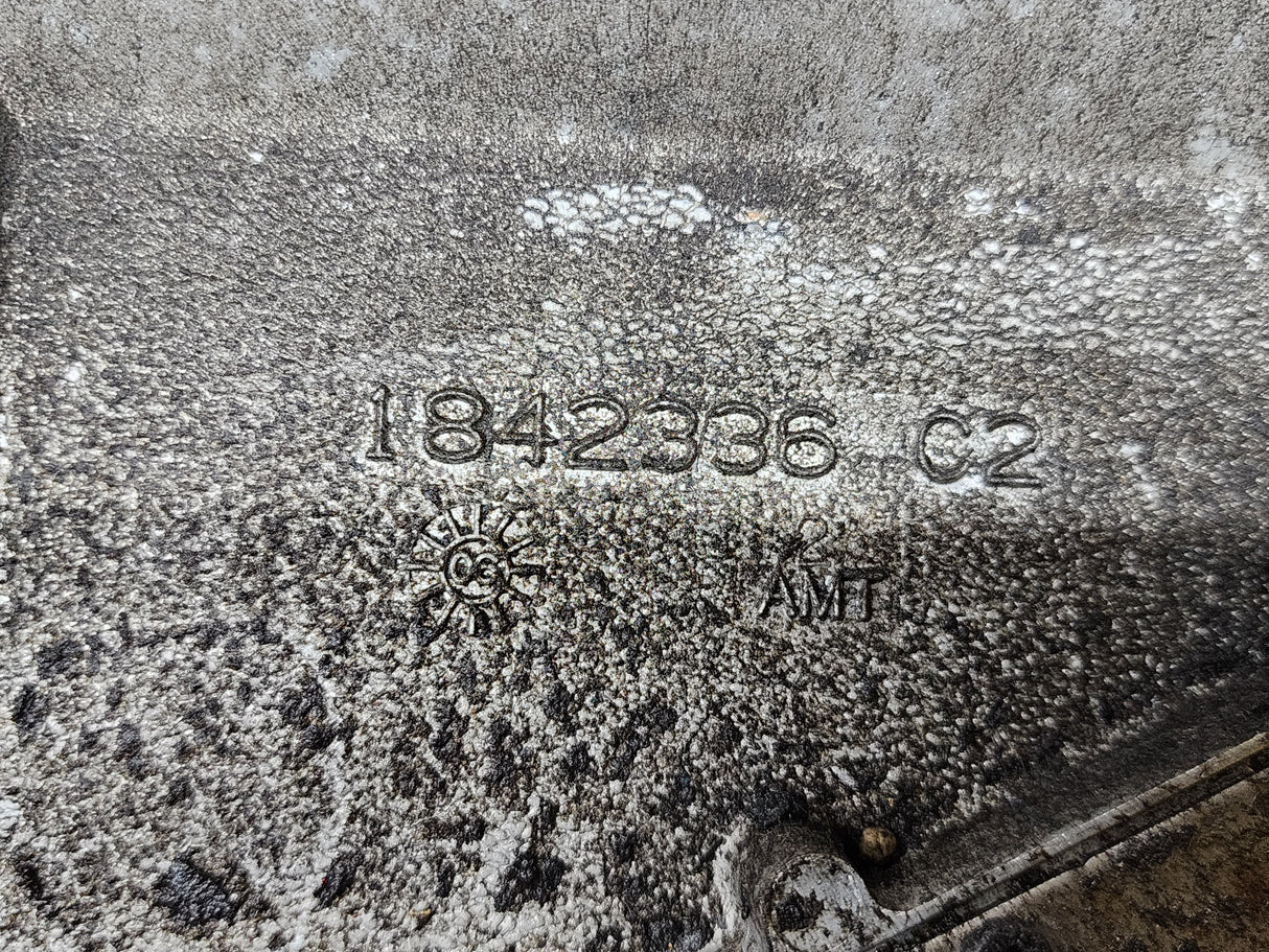 OEM International DT466E Valve Cover 1842336C2 For Sale