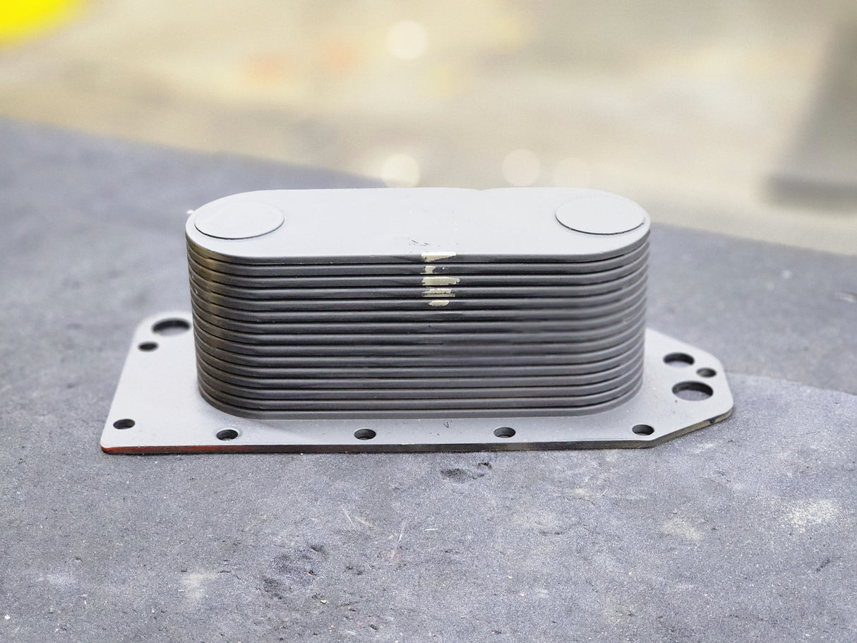 Cummins ISL Engine Oil Cooler 3966365 For Sale