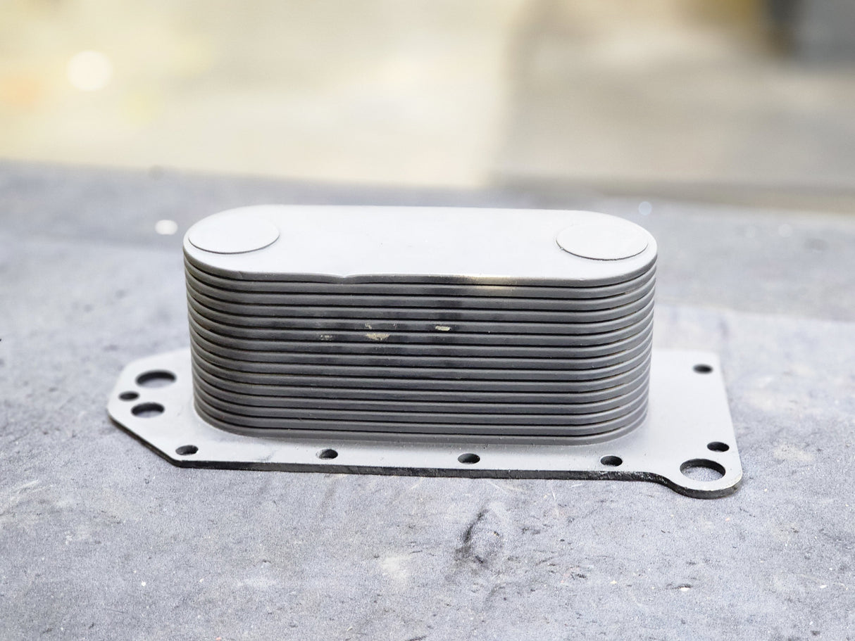 Cummins ISL Engine Oil Cooler 3966365 For Sale