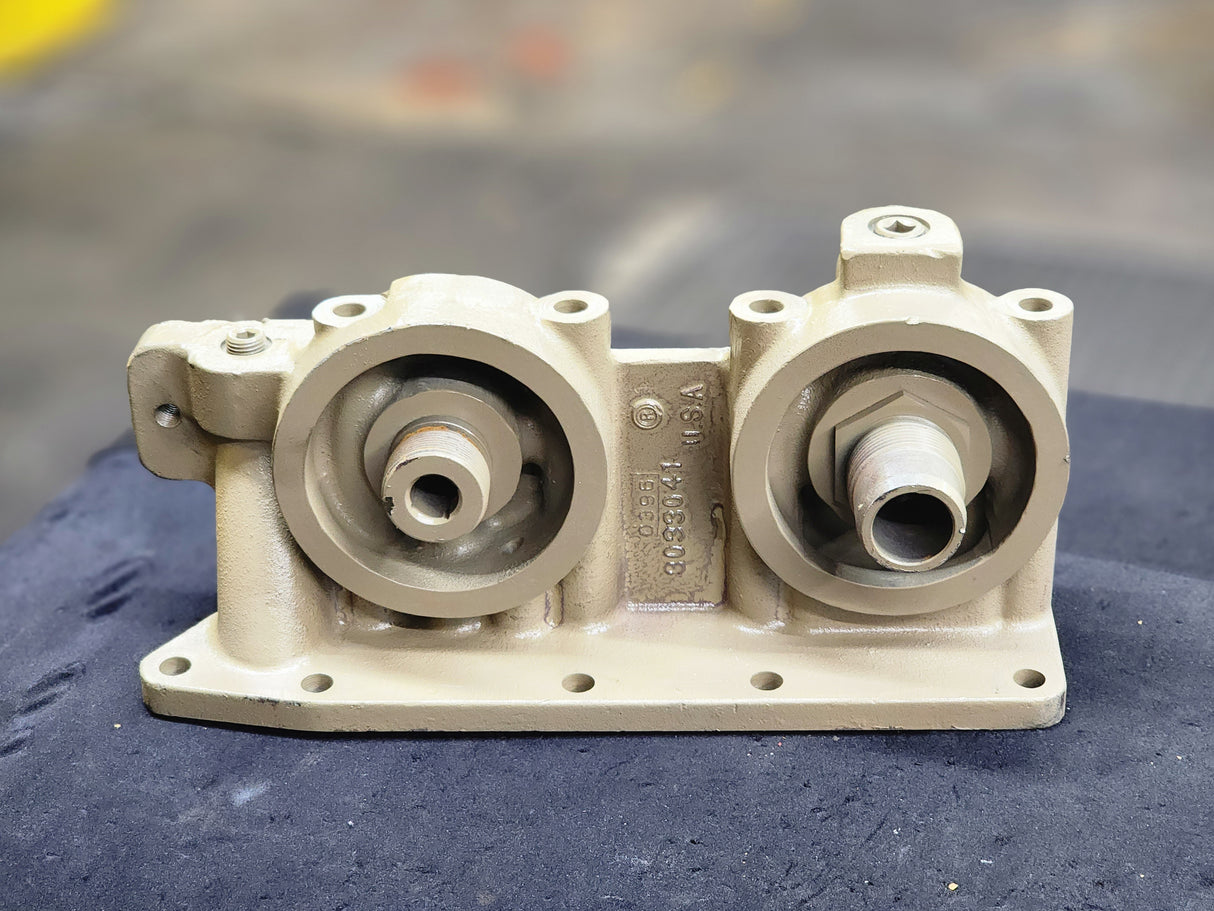 OEM Cummins L10 Diesel Engine Oil Filter Lubricating Head 3033041 For Sale