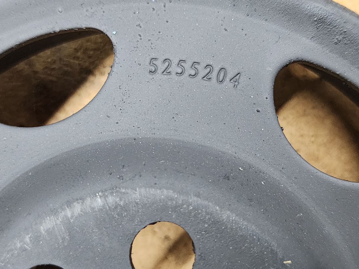 OEM Cummins Crankshaft Grooved Pulley 525204 For Sale