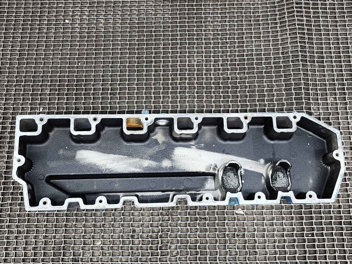 OEM International DT466E Valve Cover 1830625C1 For Sale