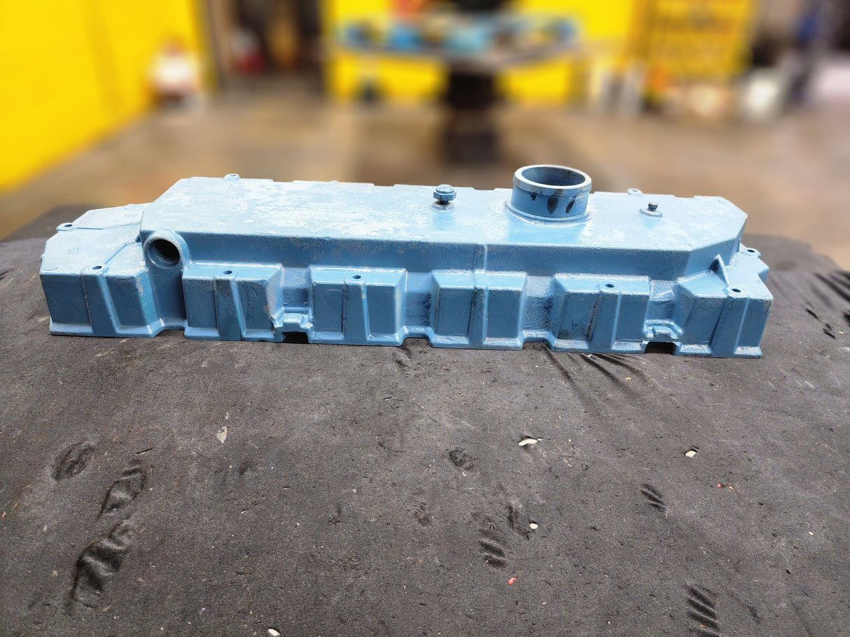 OEM International DT466E Valve Cover 1830625C1 For Sale