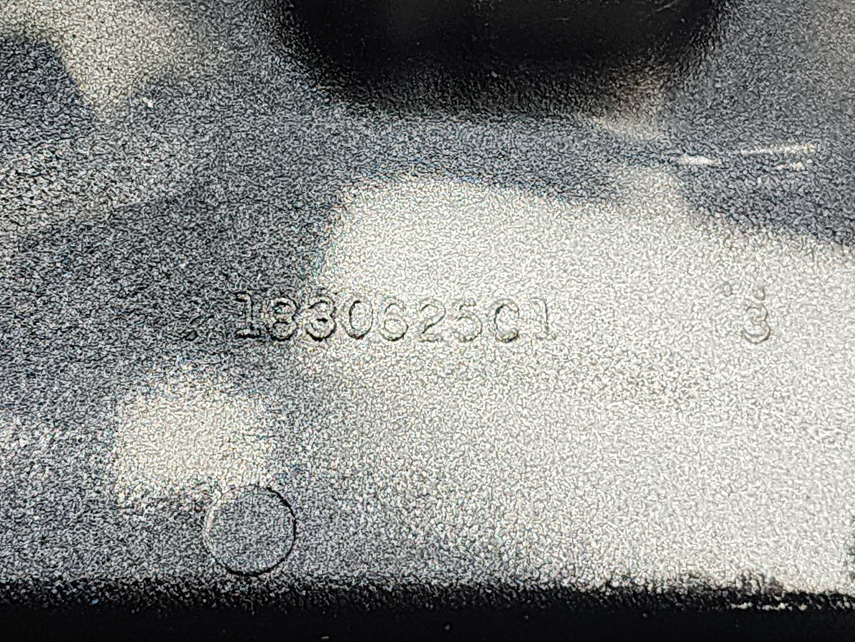 OEM International DT466E Valve Cover 1830625C1 For Sale