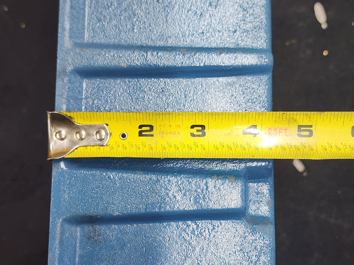 OEM International DT466E Valve Cover 1830625C1 For Sale