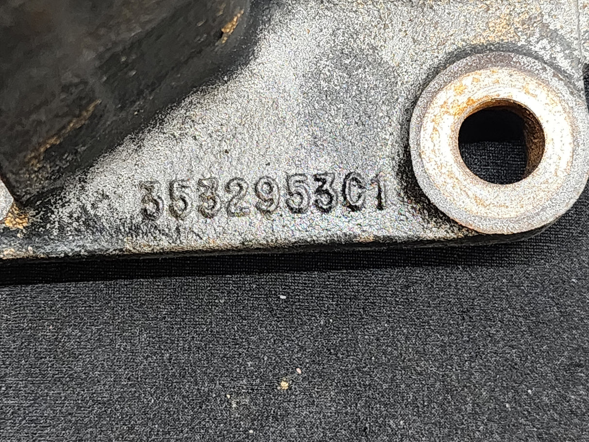 OEM International DT466E Engine Mount 3532953C1 For Sale