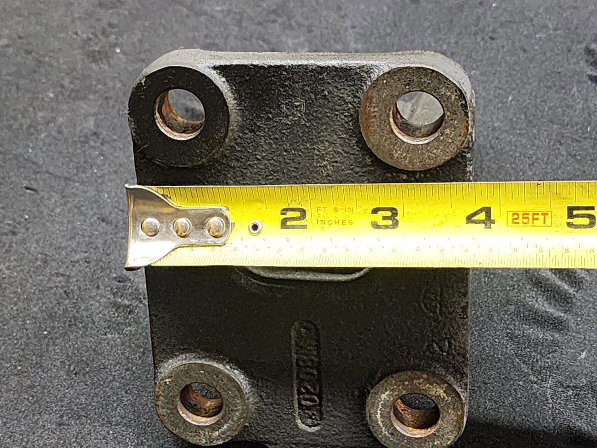 OEM International DT466E Engine Mount 3532953C1 For Sale