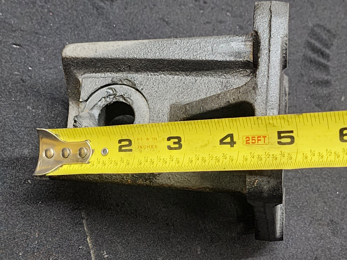 OEM International DT466E Engine Mount 3532953C1 For Sale