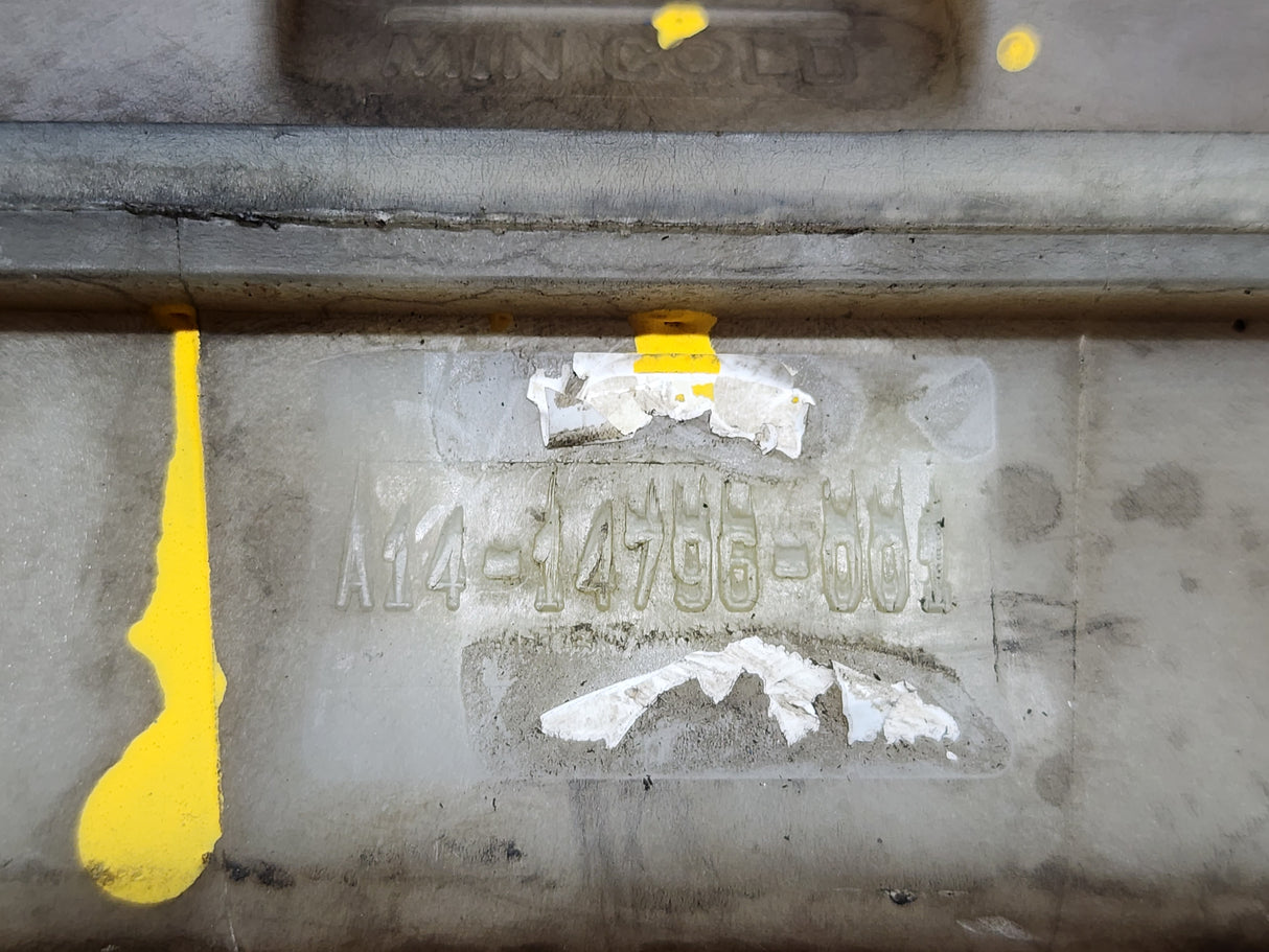 Freightliner Cascadia Power Steering Reservoir Tank A14-14796-001