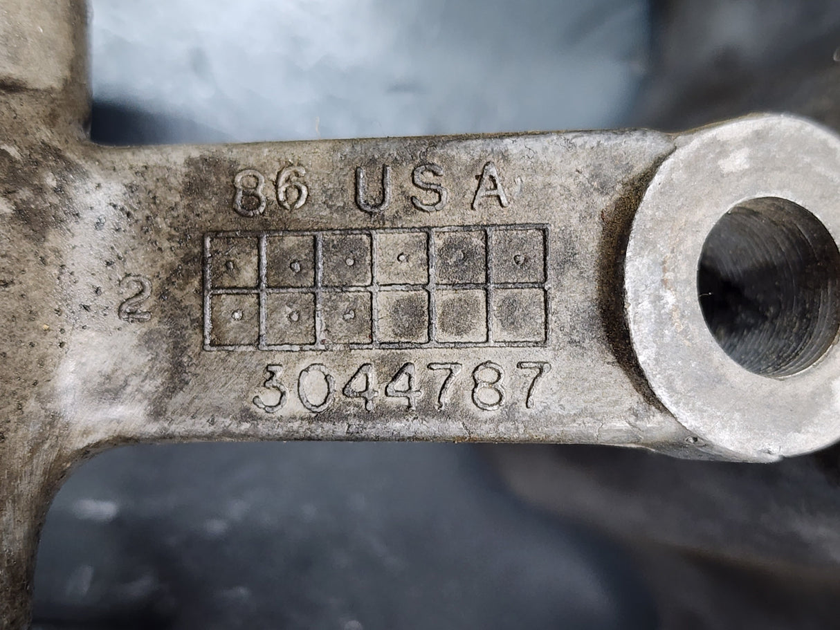 Cummins NT855 Diesel Engine Rocker Arm 218152 & Housing 3044787 For Sale