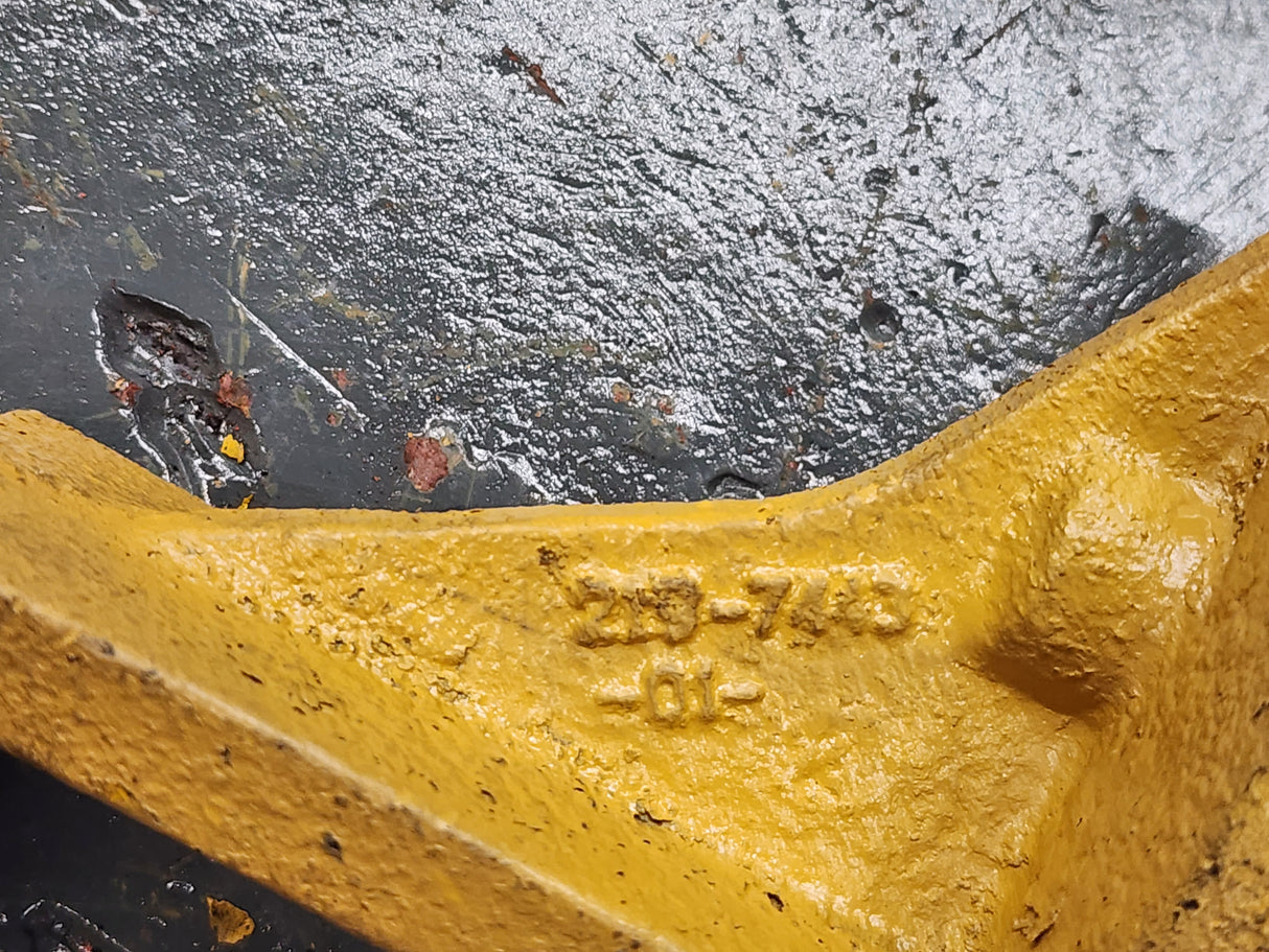 Caterpillar C7 Diesel Engine Idler Bracket 219-7443-01- For Sale