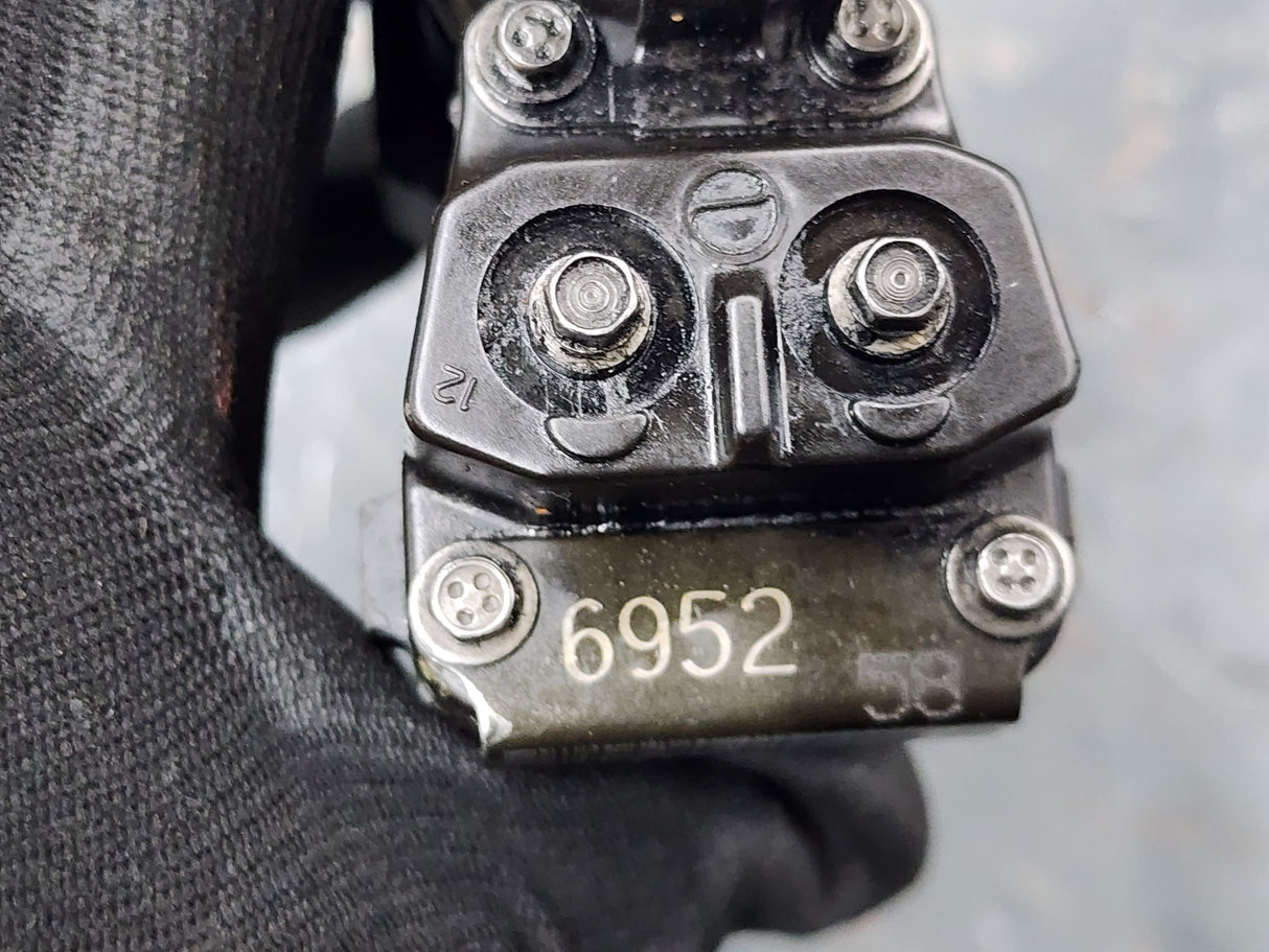 Detroit Series 60 Fuel Injector Part# 6952