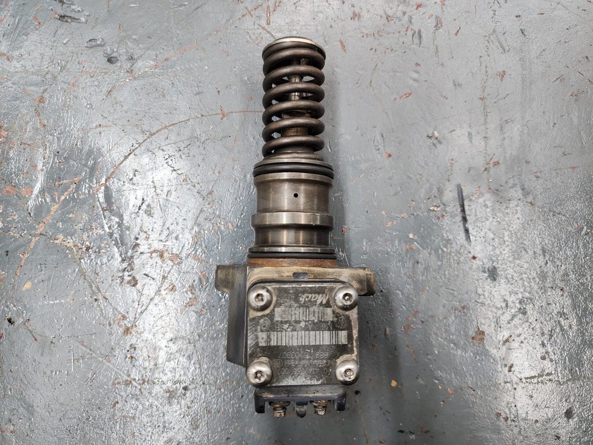 Mack MP8 Fuel Injector 8J55 For Sale, Part # 0414755007