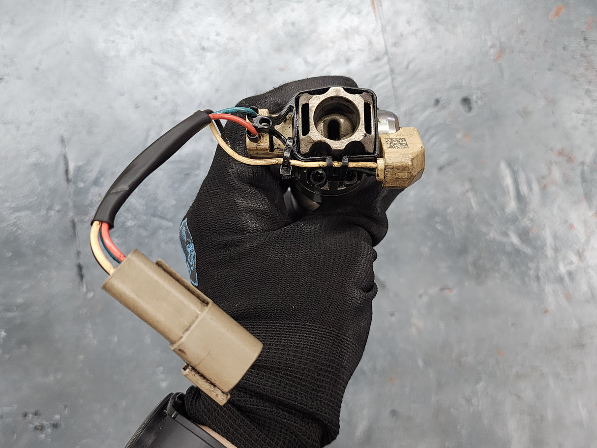 International Maxxforce DT Fuel Injector 5010657R92 For Sale