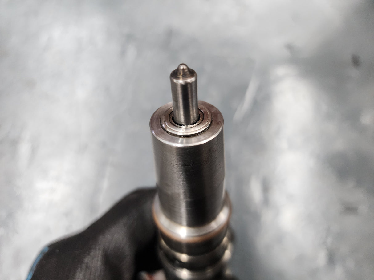 International DT466E Fuel Injector 1842577C93 For Sale