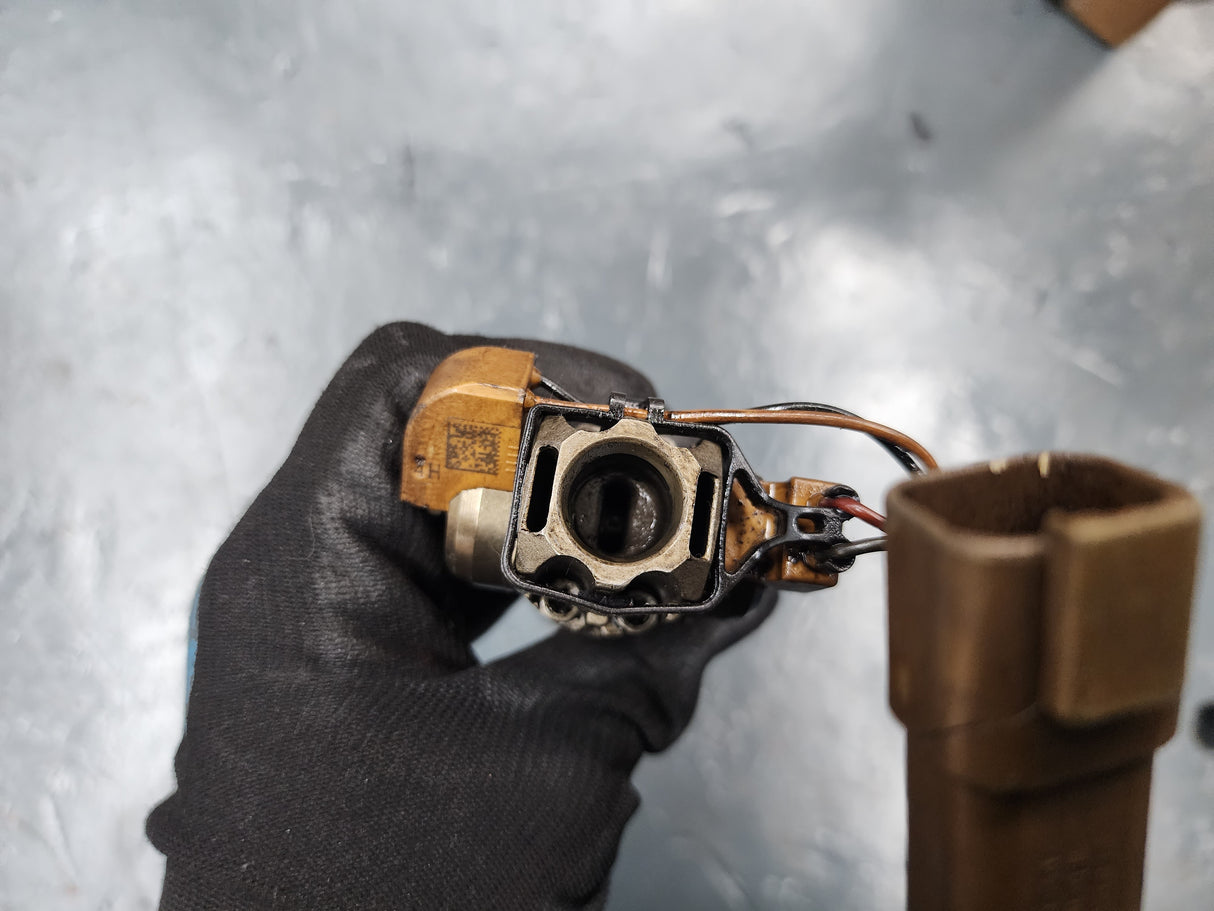 International DT466E Fuel Injector 1842577C93 For Sale