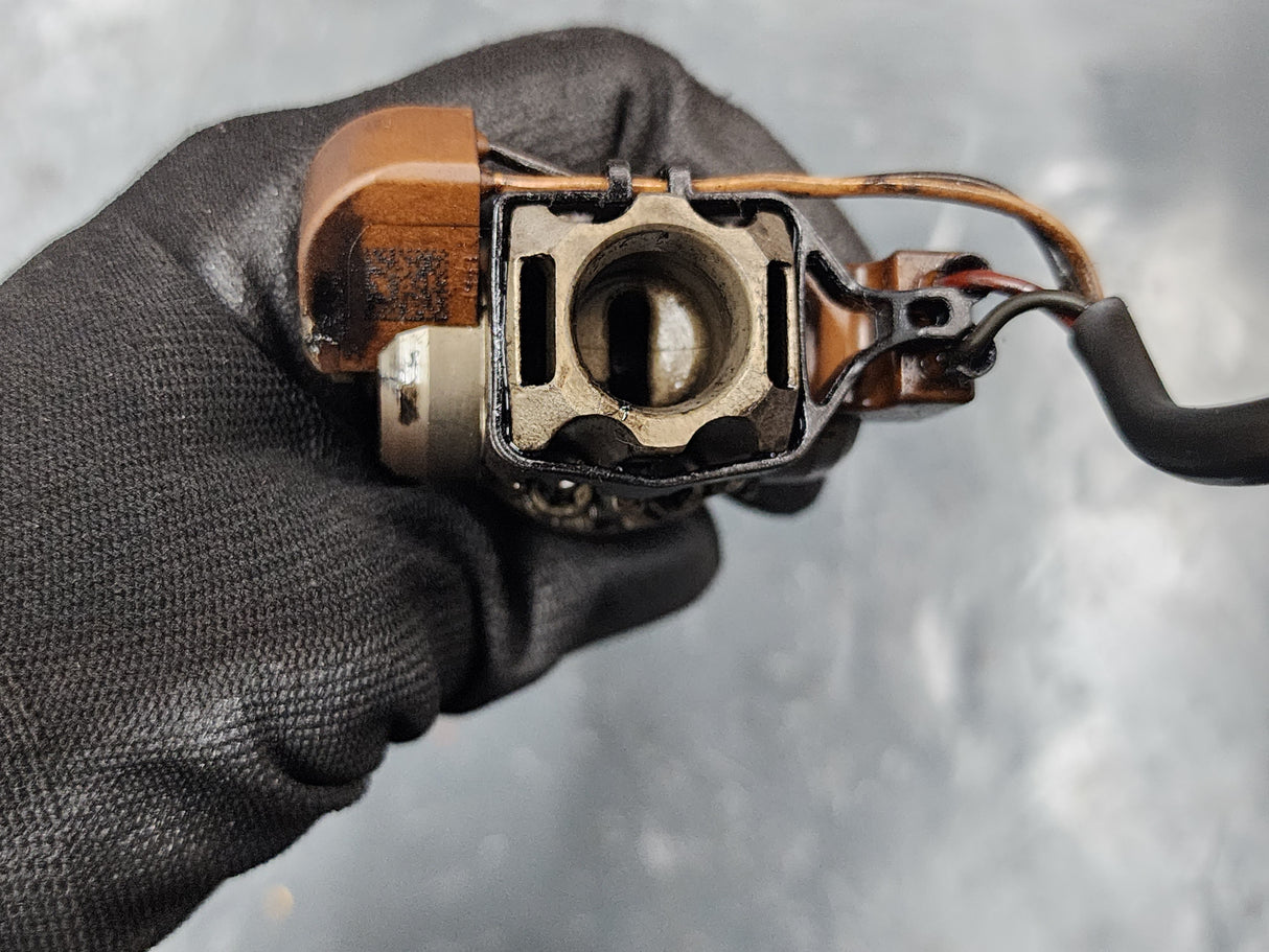 International DT466 Fuel Injector 1842576C93 For Sale