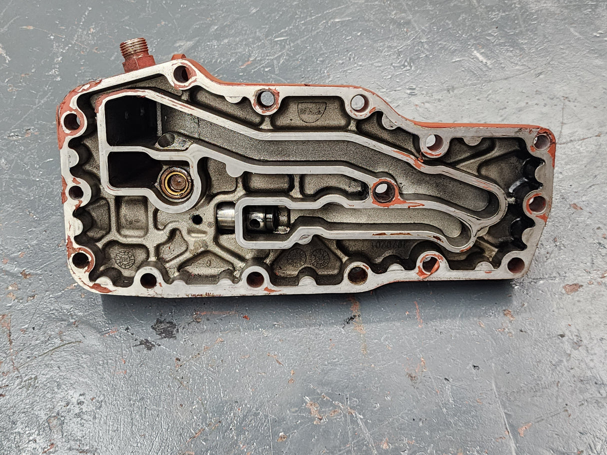 Cummins ISB 6.7 Diesel Engine Oil Filter Base Cooling Cover 3970201 For Sale