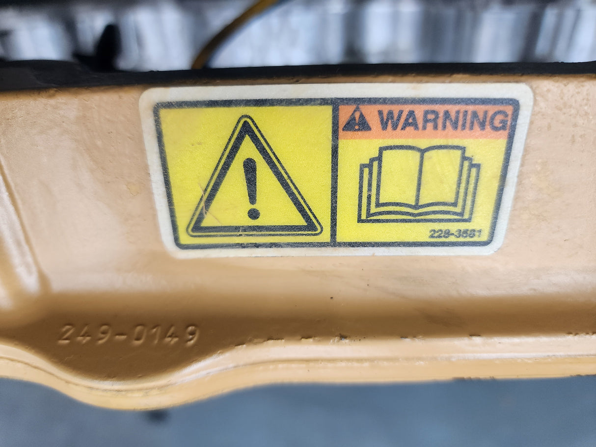 Caterpillar C7 Diesel Engine Rocker/Valve Cover 249-0149 For Sale