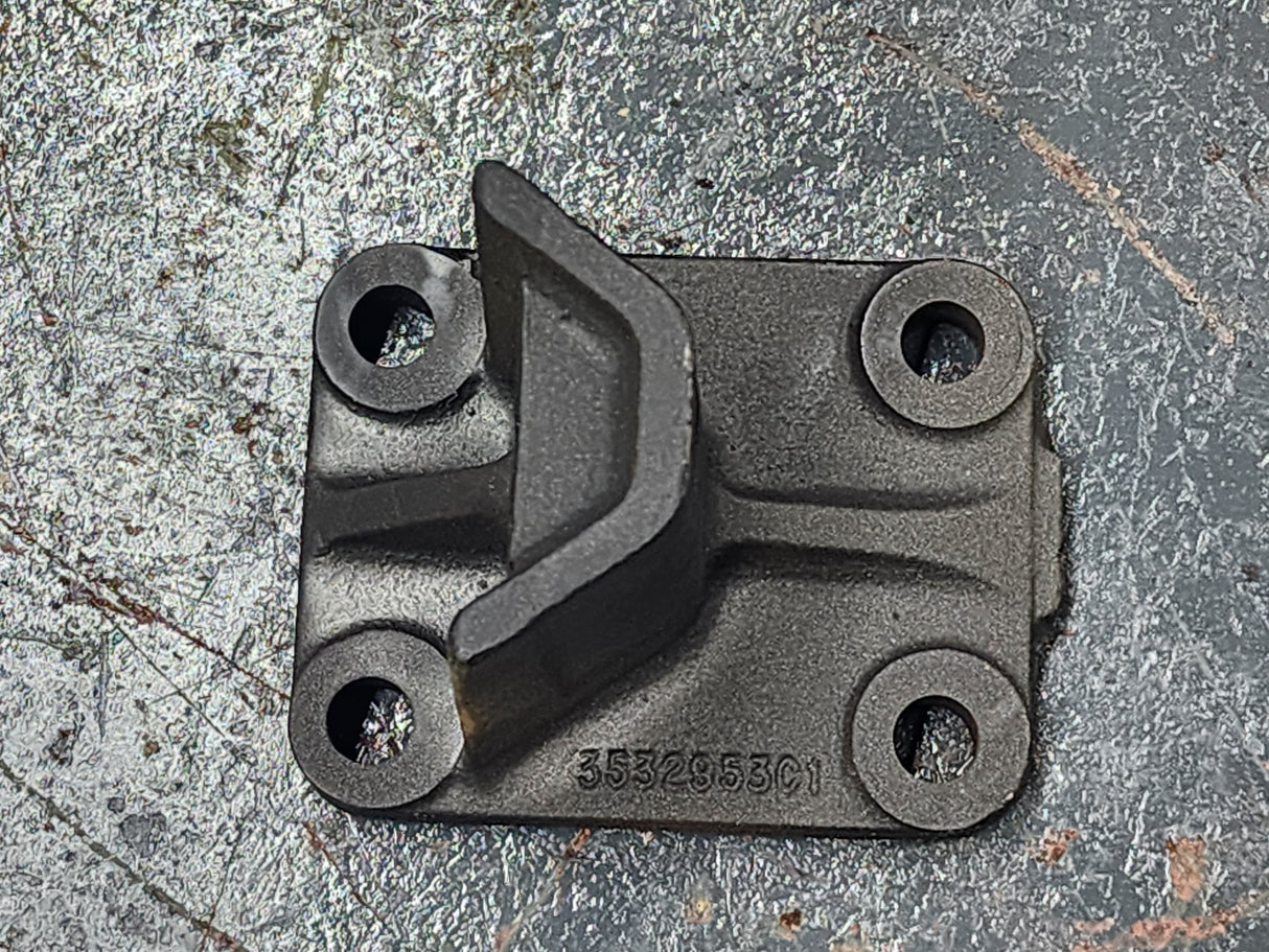 OEM International DT466E Engine Mount 3532953C1 For Sale