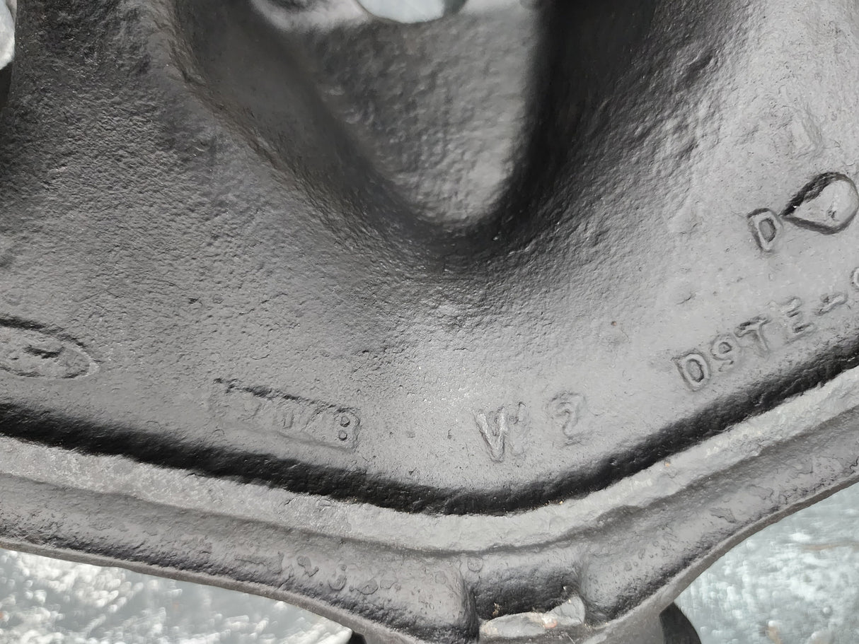 Ford F600 Diesel Engine Exhaust Manifold Part # D9TE 9430 CA