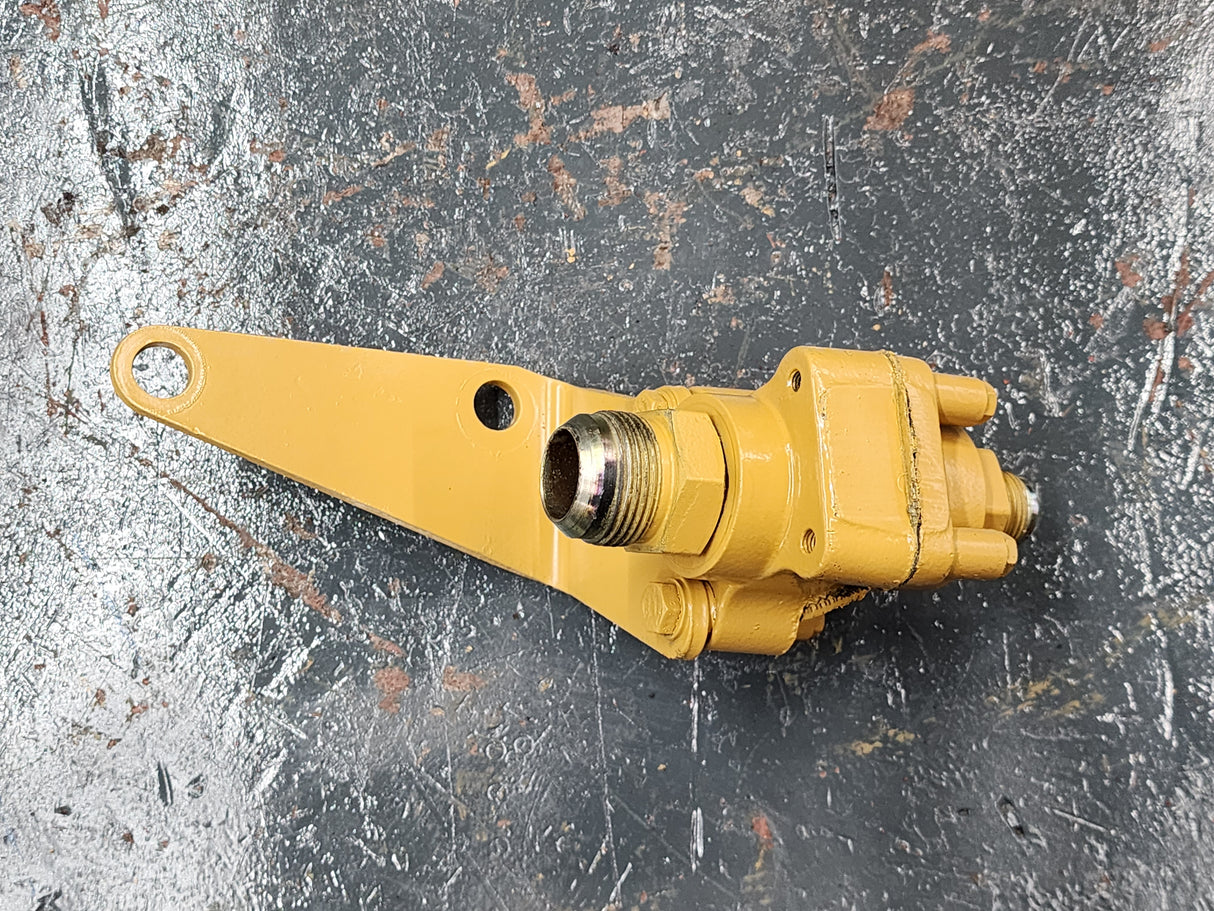 Caterpillar C7 Diesel Engine Water Coolant Flow Adapter OEM T5011579 For Sale