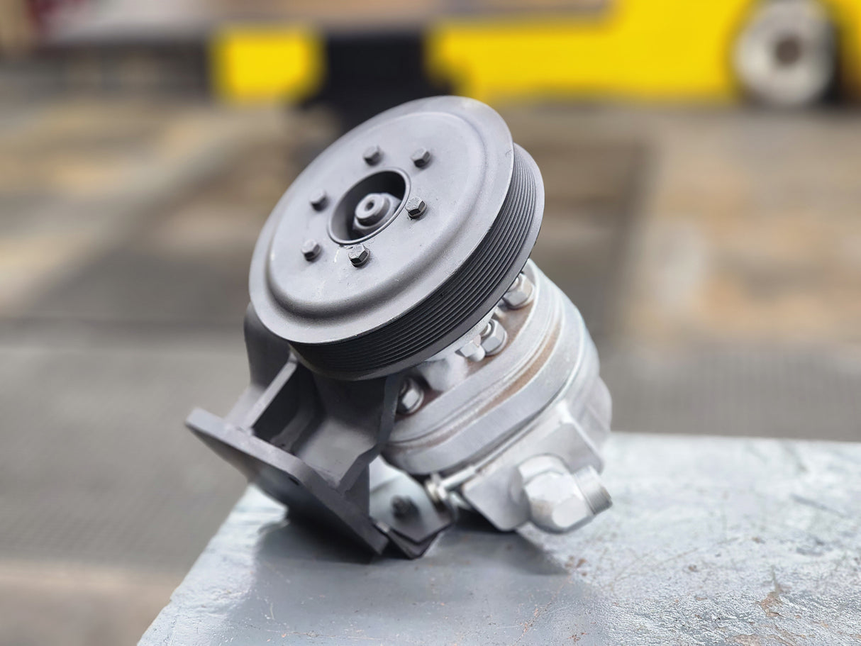 International MaxxForce DT466 Hydraulic Pump 2992420 For Sale