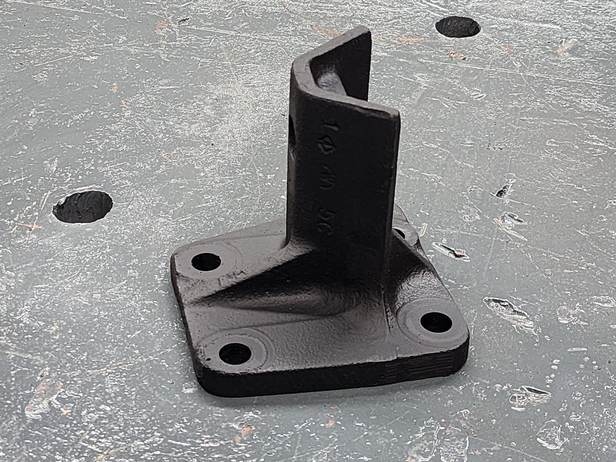 International Rear Engine Motor Mount Part # 1664750C1