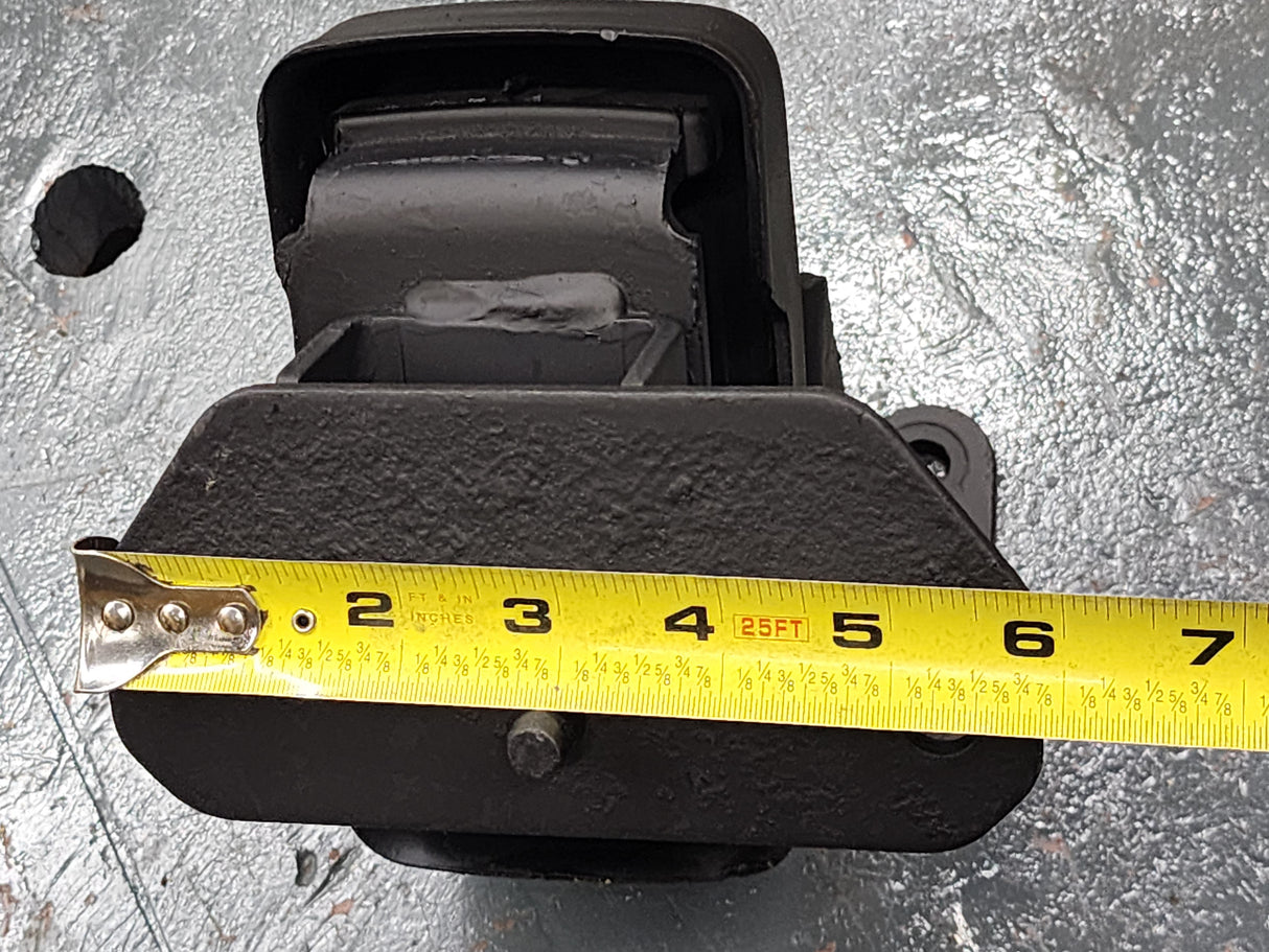 Isuzu NPR Diesel Engine Mount 8-37187-416-0 For Sale