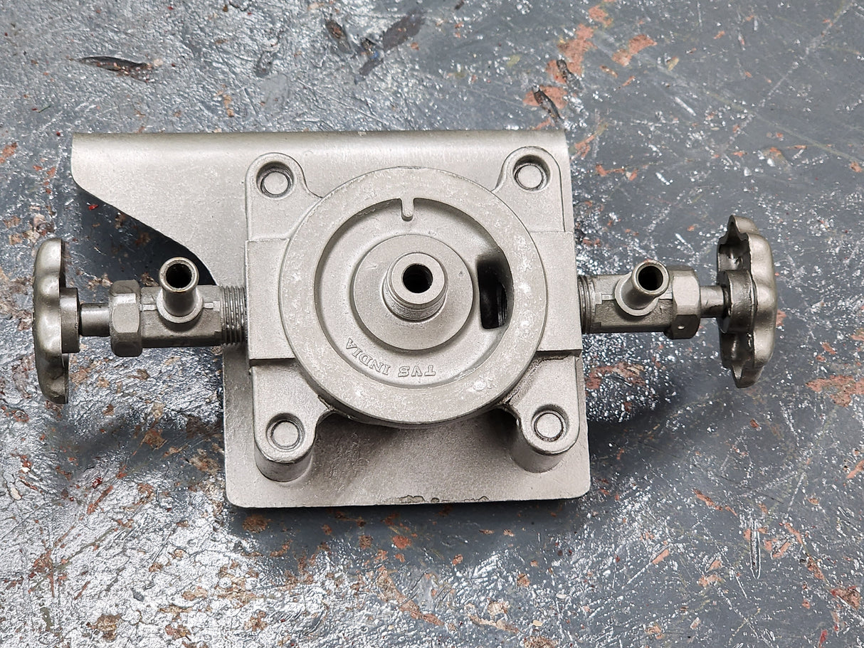 Cummins ISL Diesel Engine Oil Filter Head 020416300 For Sale