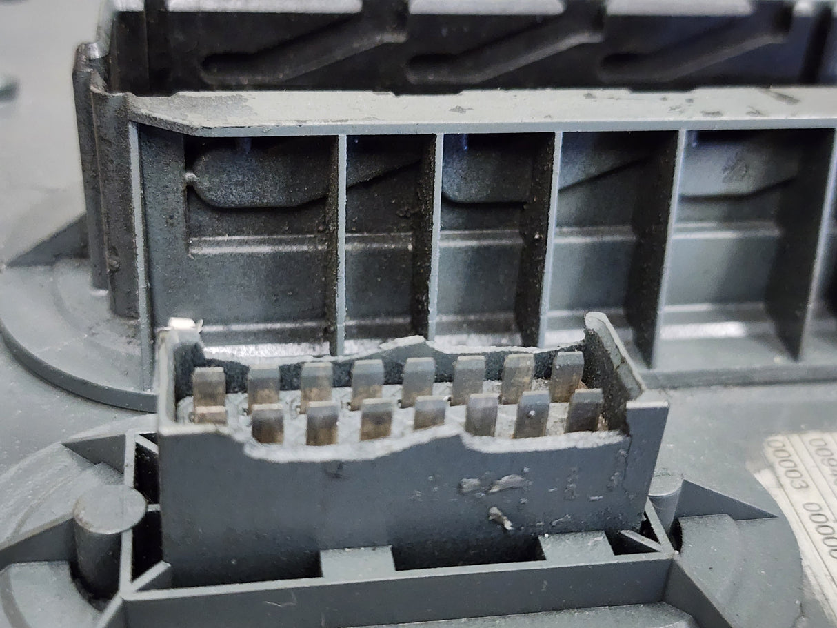 Mercedes-Benz OM906LA Diesel Engine ECM/ ECU DDEC-EM