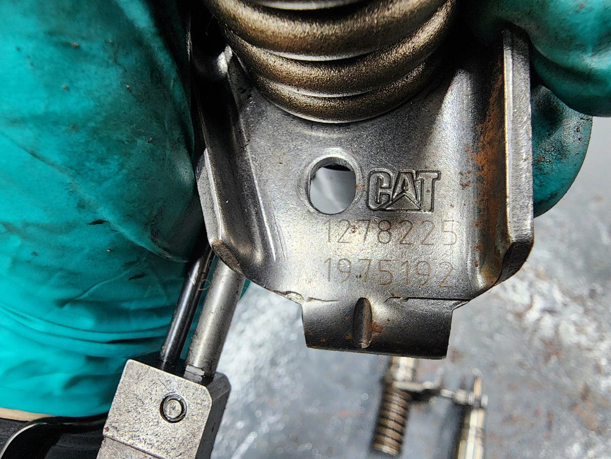 Caterpillar 3116 Fuel Injector 127-8225 For Sale