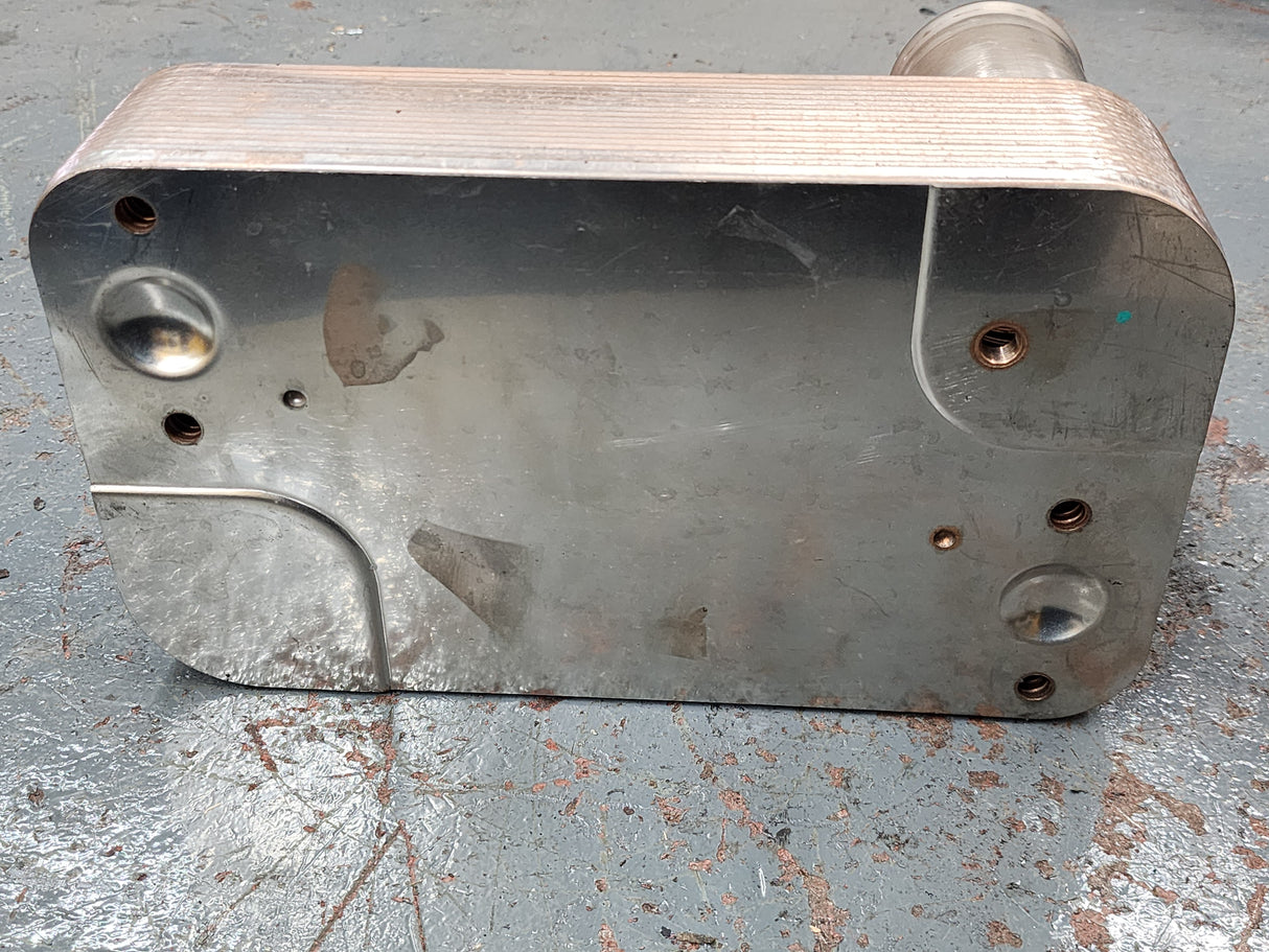 Mack E7 ASET/ETEC Diesel Engine Oil Cooler 001570 For Sale