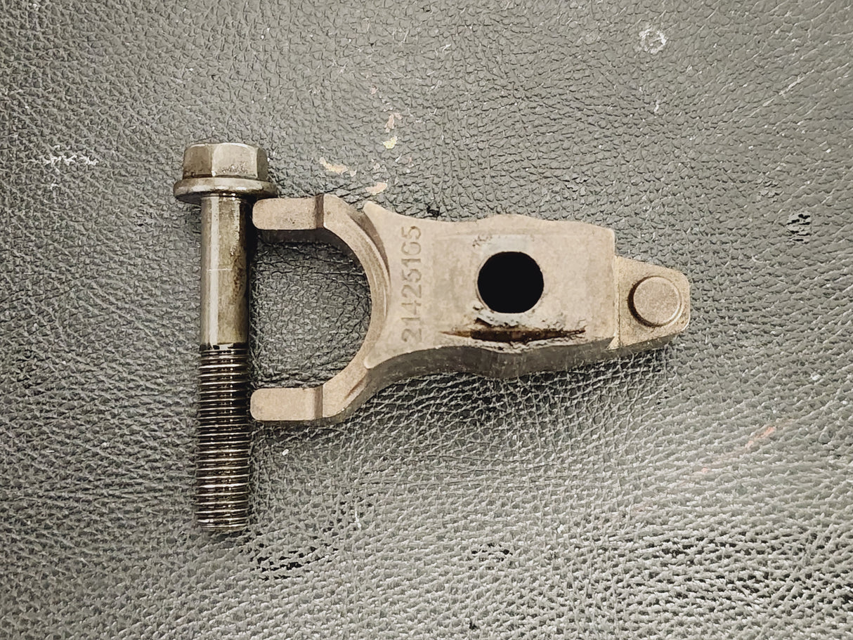 Mack MP8 Diesel Engine Fuel Injector Hold Down with Bolt For Sale