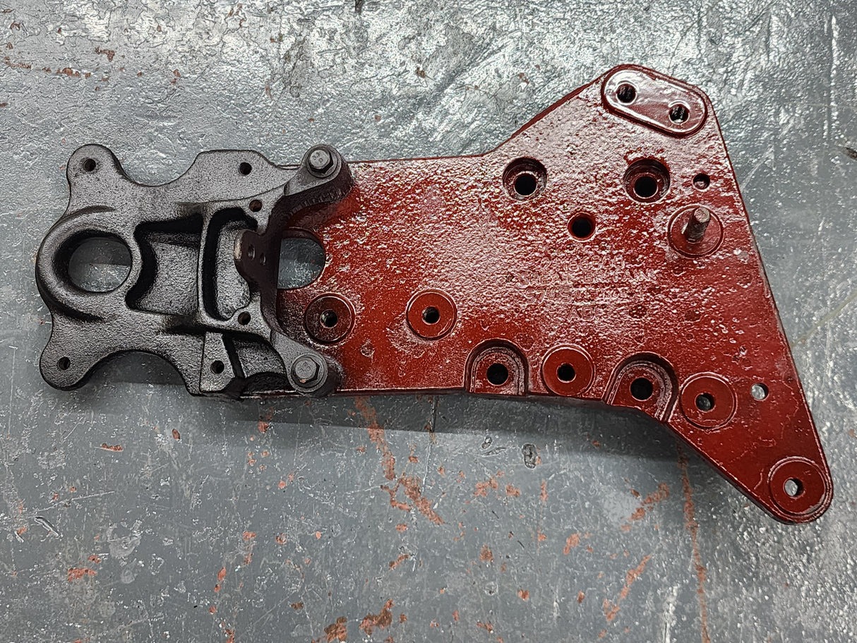 Mack MP7 Diesel Engine Bracket 21166800 For Sale