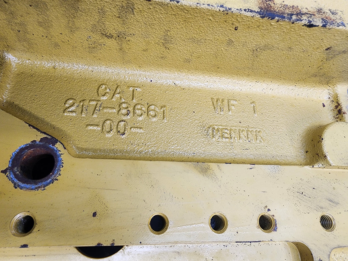 Caterpillar Heavy Equipment Double Angle Bracket Support 217-8661-00 For Sale