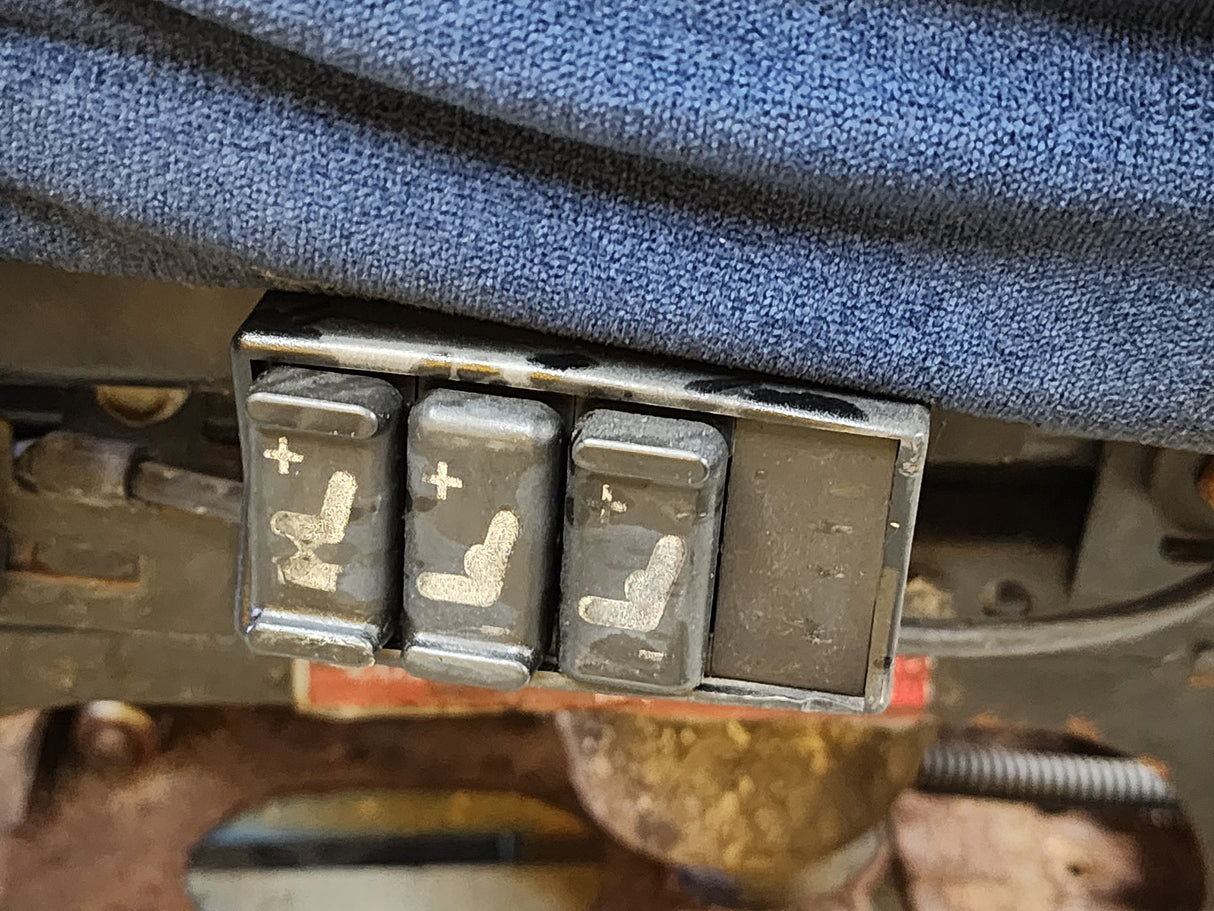 Bostrom T915 Freightliner Cascadia Blue Cloth Air Ride Seat with Mounting Plate For Sale