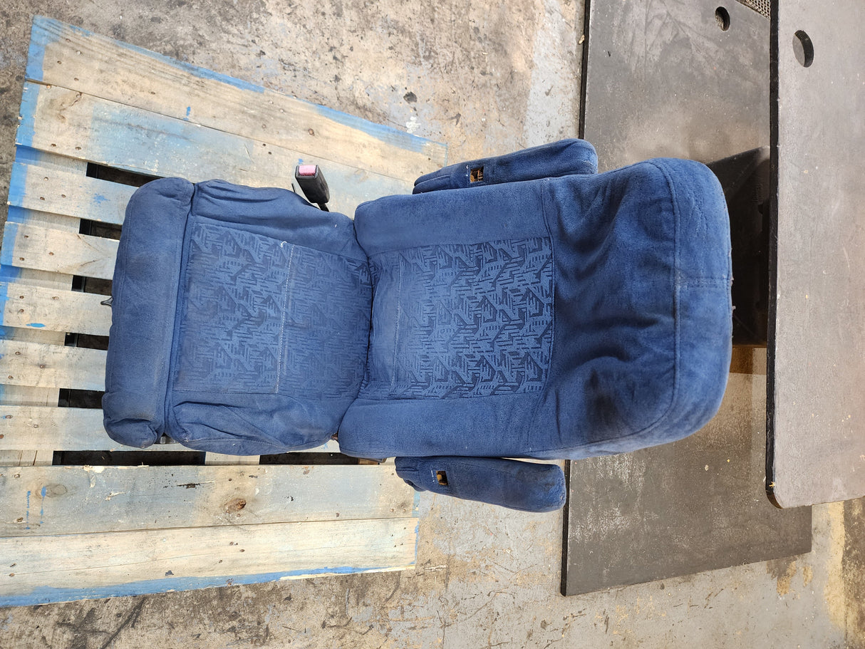 Bostrom T915 Freightliner Cascadia Blue Cloth Air Ride Seat with Mounting Plate For Sale