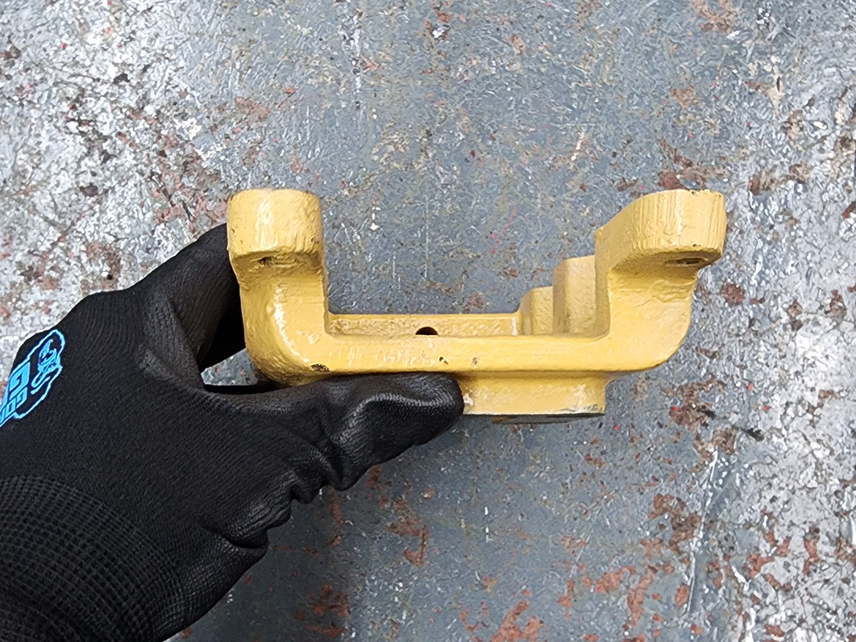 Caterpillar 3306 Fan Drive Mount Adaptor 9L-5613-3- For Sale