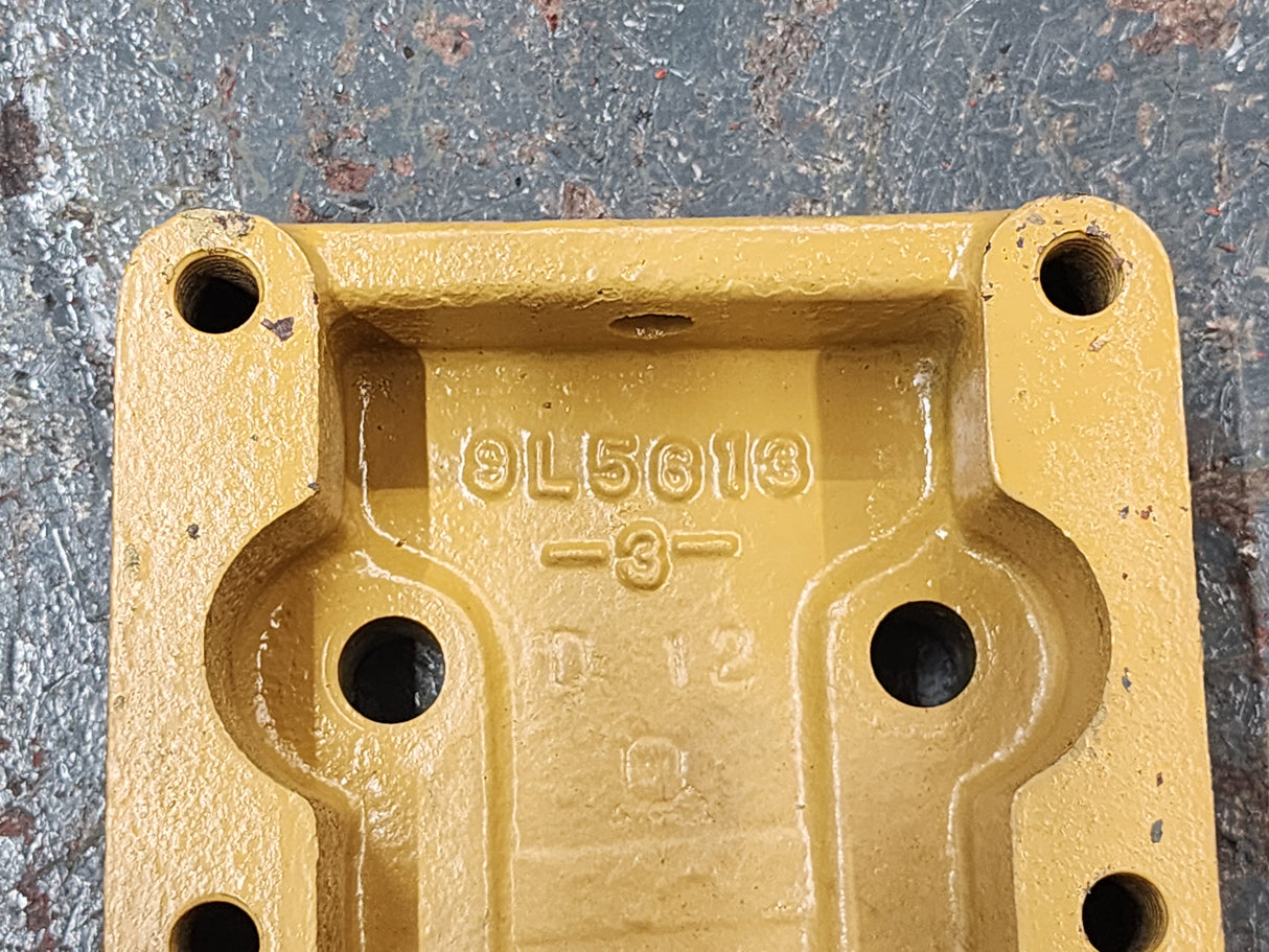 Caterpillar 3306 Fan Drive Mount Adaptor 9L-5613-3- For Sale