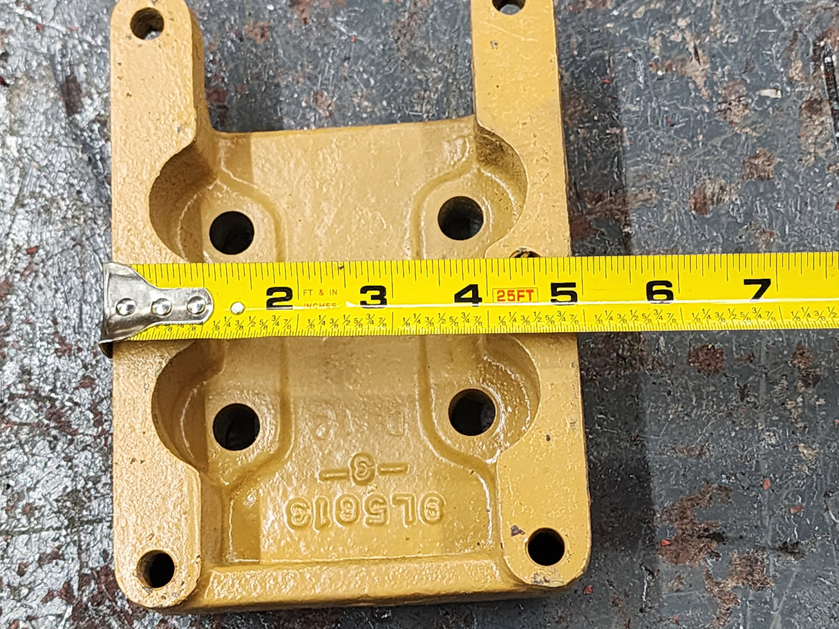 Caterpillar 3306 Fan Drive Mount Adaptor 9L-5613-3- For Sale