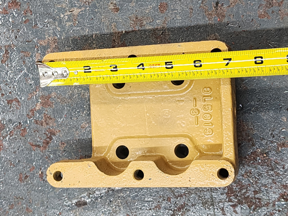 Caterpillar 3306 Fan Drive Mount Adaptor 9L-5613-3- For Sale