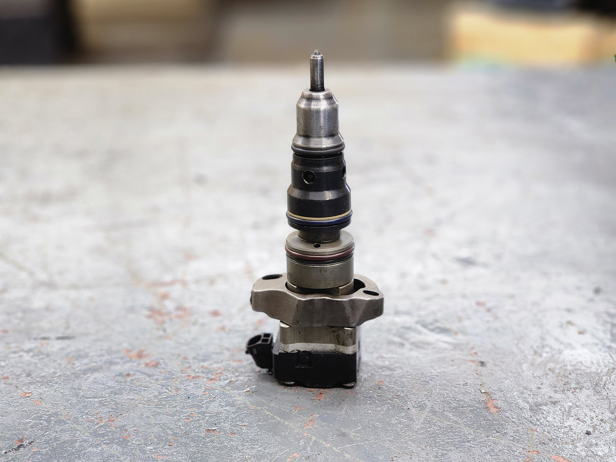 Caterpillar 3126 Diesel Engine Delphi Fuel Injector EX639348 W/ Holder Clamp 156-0221